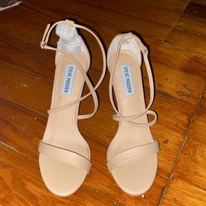 NWT. Never worn. Beautiful Steve Madden nude heels. Will work with anything.